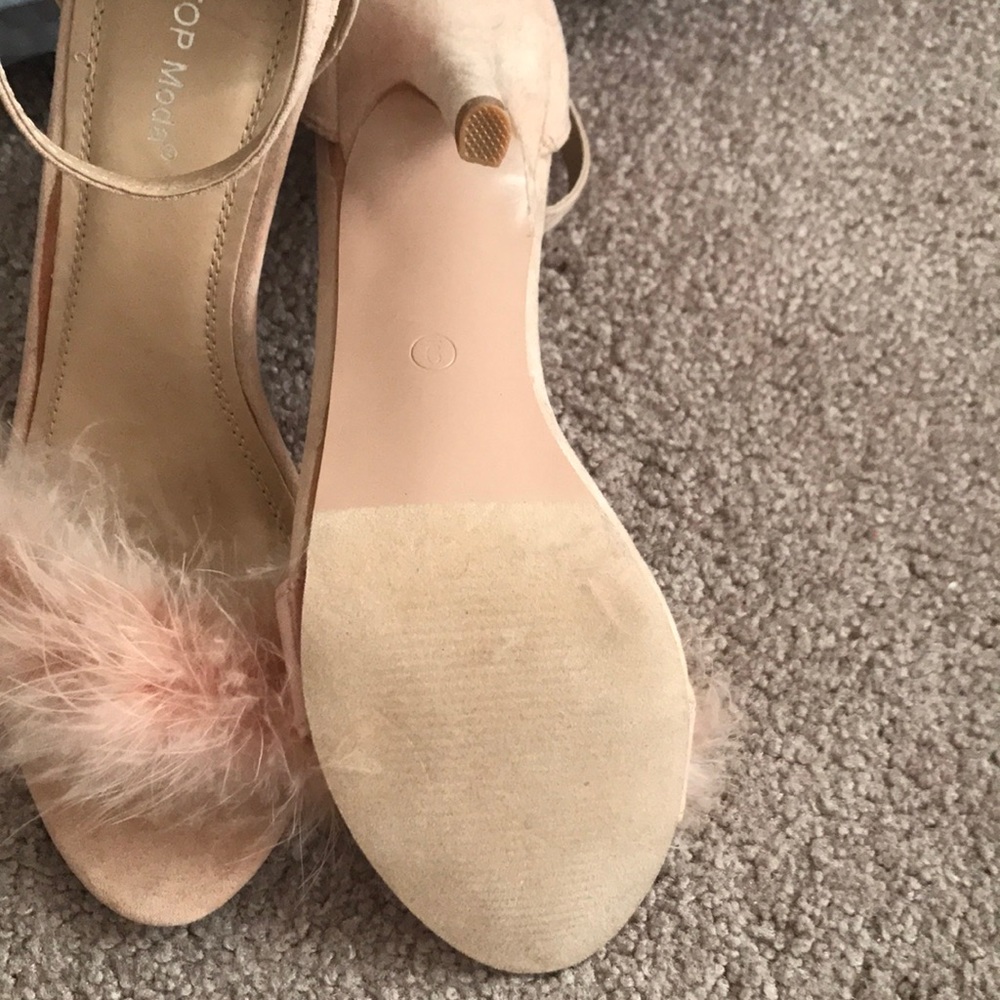 High heels - Picture 2 of 2